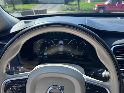 Used 2016 Volvo XC90 T6 Inscription image 9