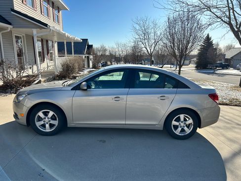 Used 2013 Chevrolet Cruze LT image 5