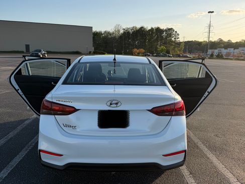 Used 2020 Hyundai Accent SE image 6