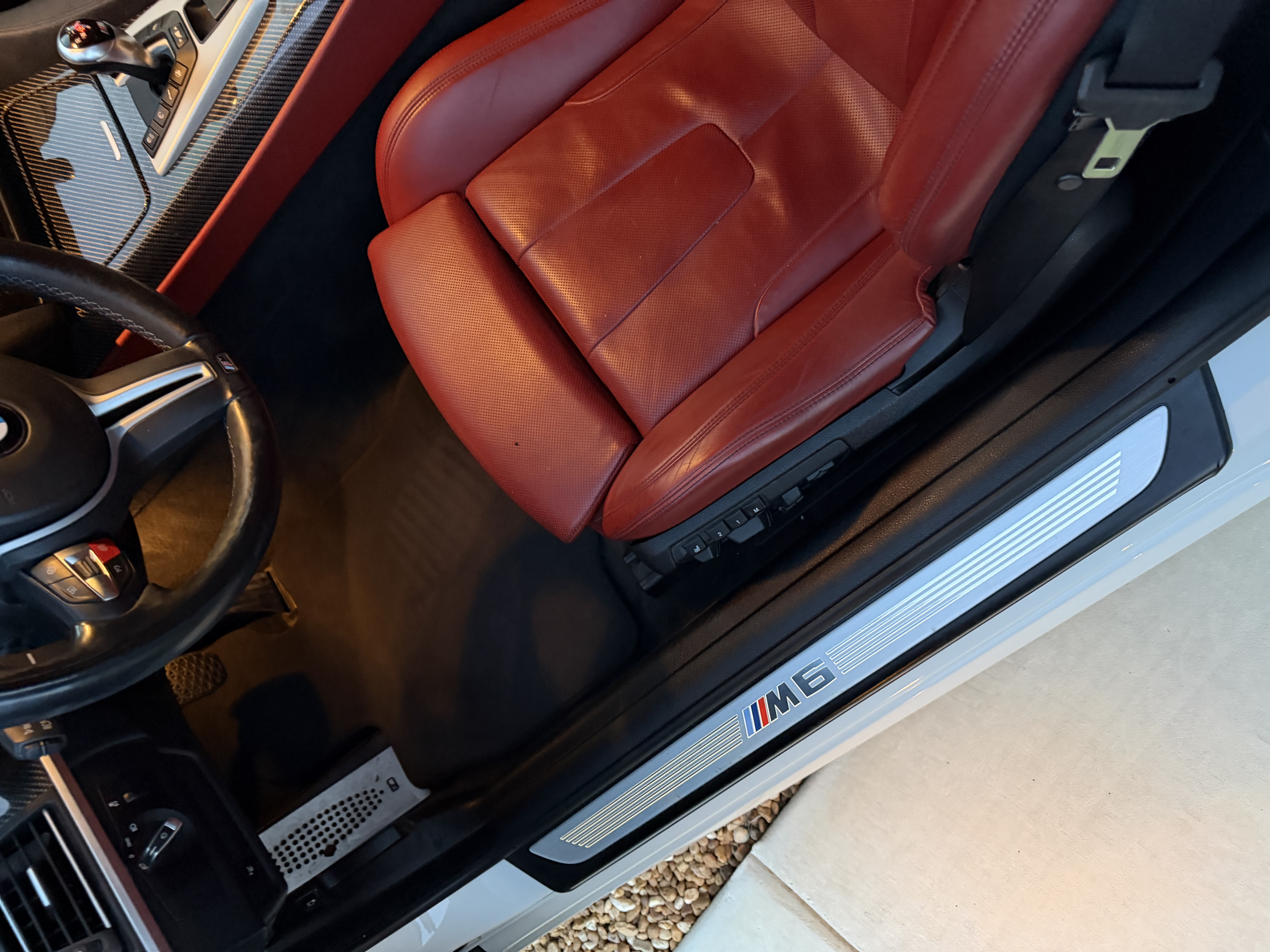 Used 2014 BMW M6 Convertible RWD image 25