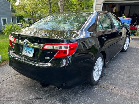 Used 2013 Toyota Camry XLE w/ Leather Pkg FWD image 11