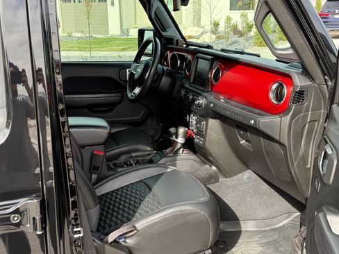 Used 2019 Jeep Wrangler Unlimited Rubicon image 11