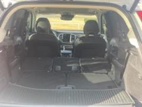 Used 2021 Volvo XC90 T6 Inscription w/ Climate Package image 9