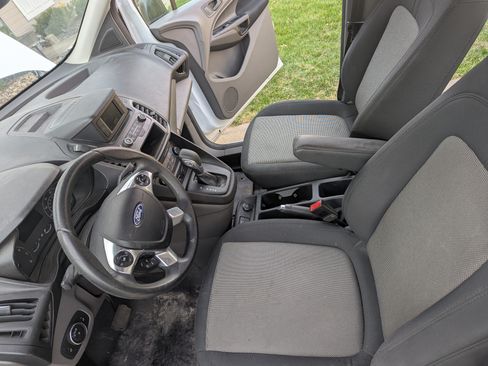 Used 2019 Ford Transit Connect XL image 2