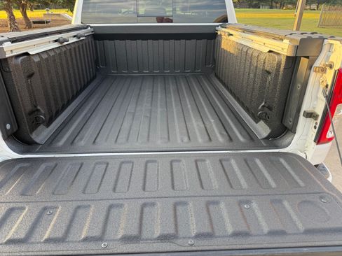 Used 2020 RAM 1500 Big Horn AWD/4WD image 2