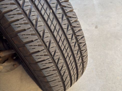 Used 2006 Ford Explorer XLT image 12