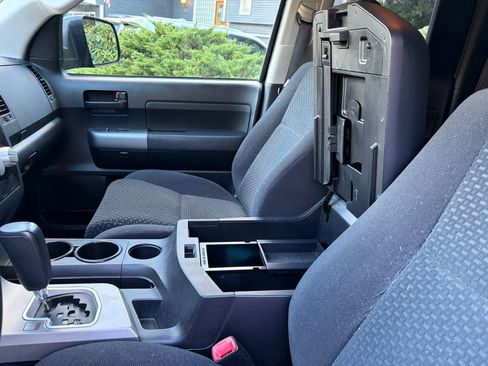 Used 2010 Toyota Tundra 4x4 Double Cab image 13