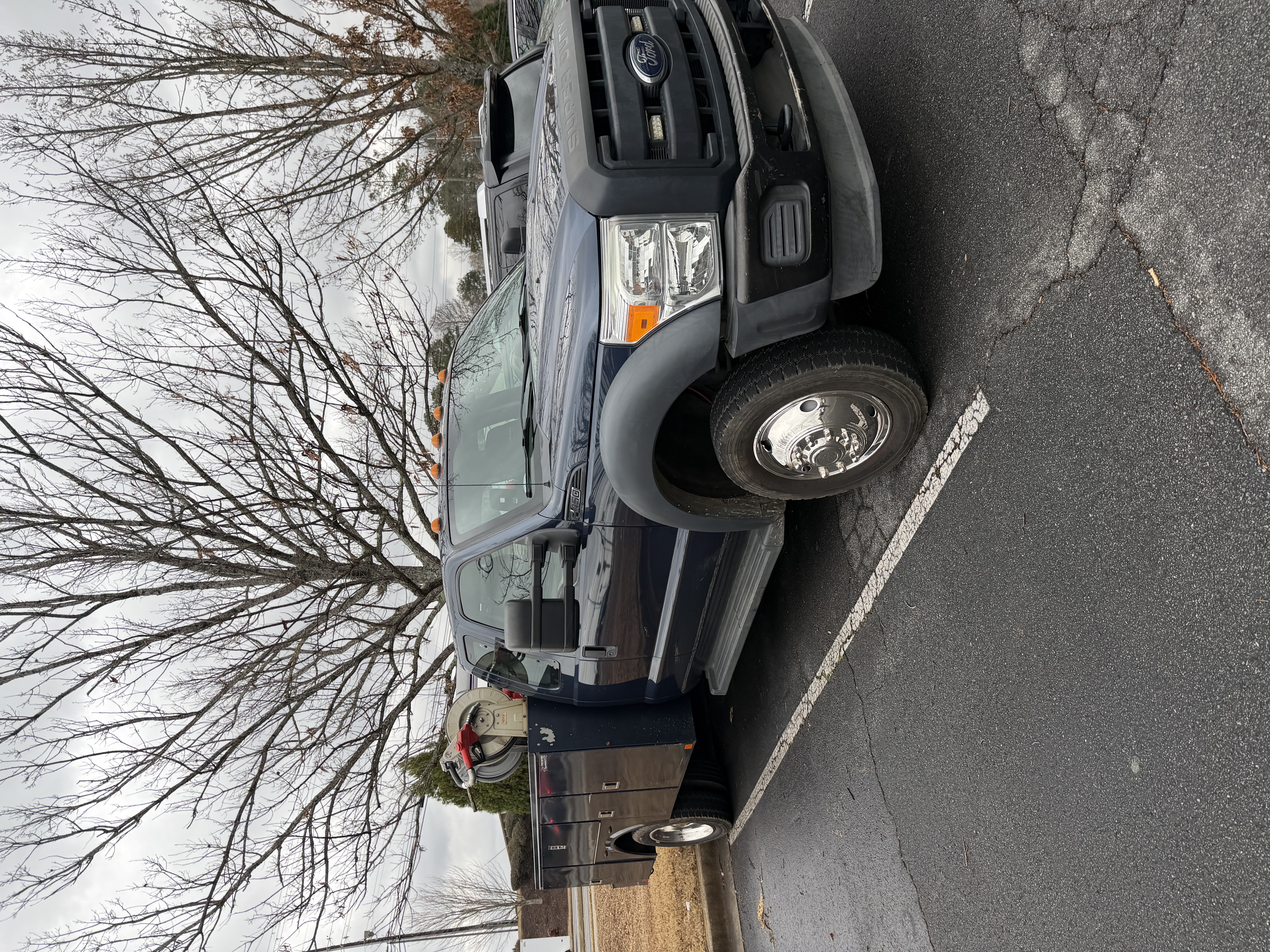 Used 2016 Ford F350 XLT w/ XLT Premium Package AWD/4WD image 2