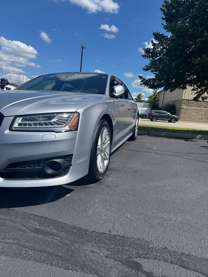 Used 2018 Audi A8 L 3.0T w/ Executive Package AWD/4WD image 4