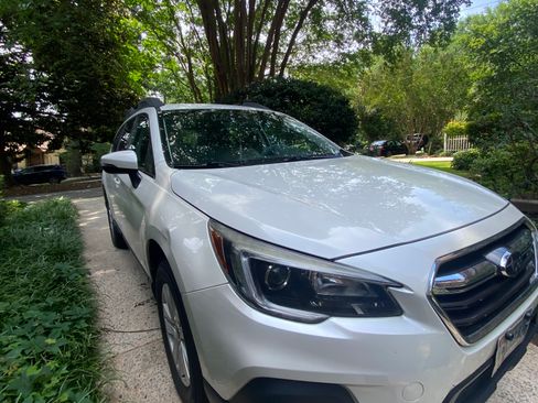Used 2018 Subaru Outback 2.5i Premium AWD/4WD image 6