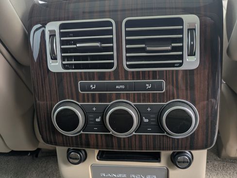 Used 2017 Land Rover Range Rover Supercharged image 21