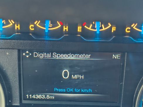 Used 2015 Ford F150 XLT w/ Equipment Group 302A Luxury image 4