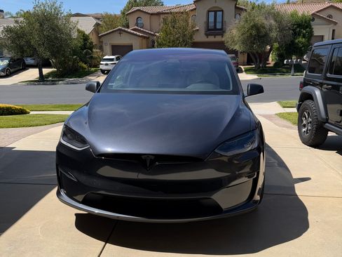 Used 2024 Tesla Model X AWD/4WD image 5