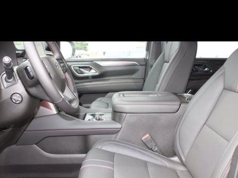 Used 2021 Chevrolet Suburban RST w/ Luxury Package image 11