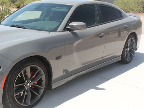 Used 2019 Dodge Charger R/T w/ Performance Handling Group RWD image 4
