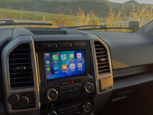 Used 2020 Ford F150 Lariat image 11