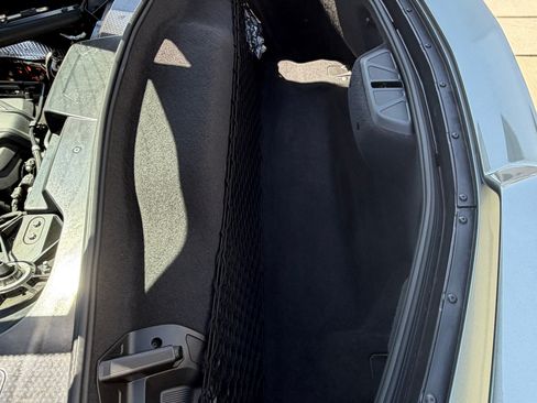 Used 2022 Chevrolet Corvette Stingray Preferred Cpe w/ Z51 Performance Package RWD image 9