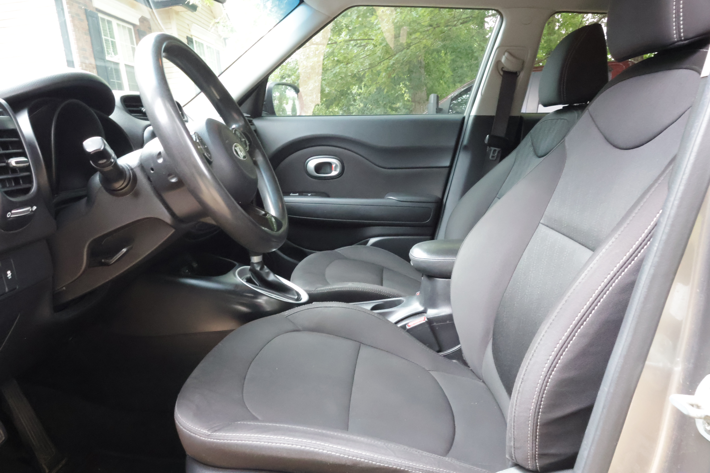 Used 2019 Kia Soul FWD image 17