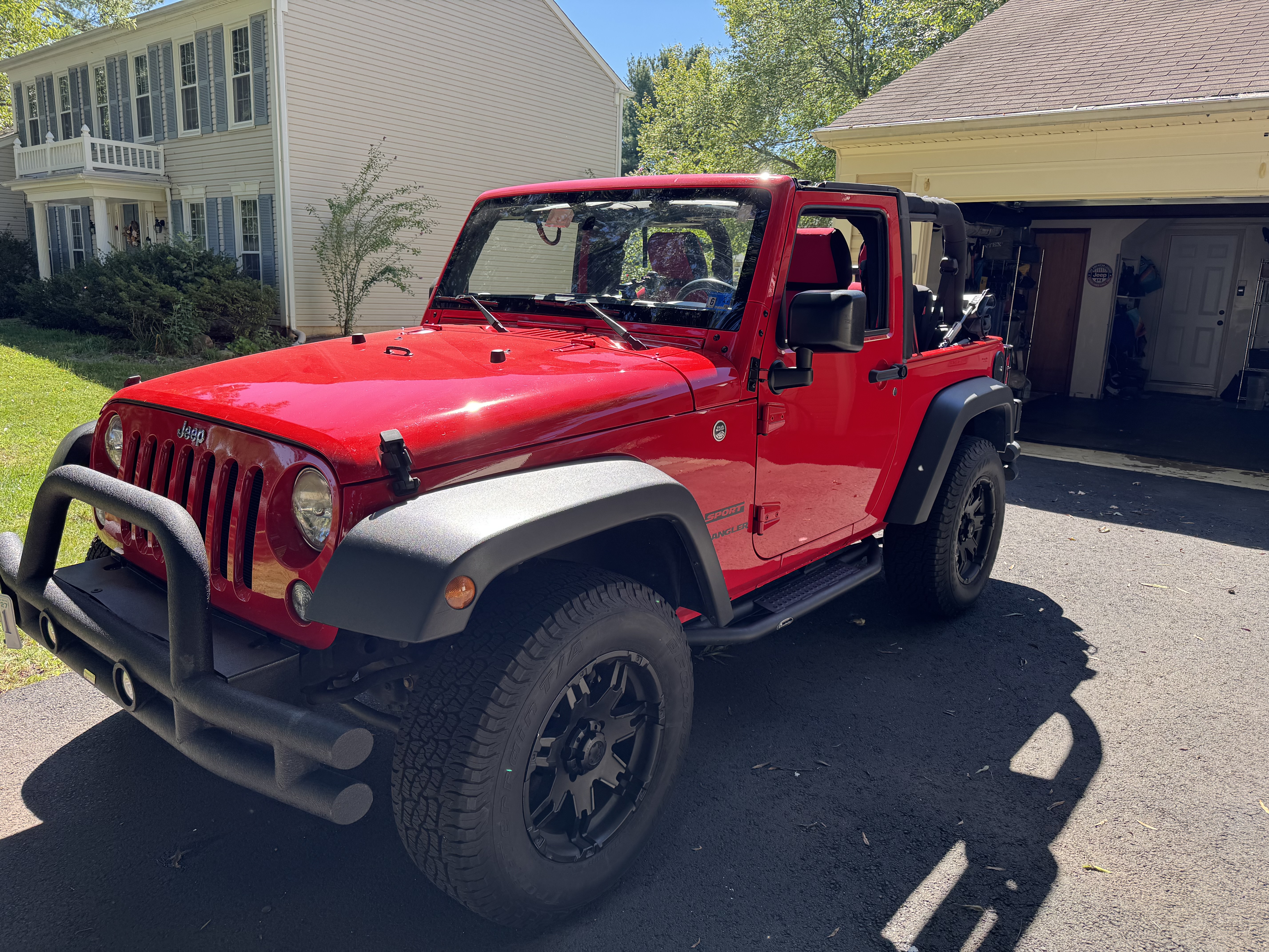 Used 2017 Jeep Wrangler Sport w/ Connectivity Group AWD/4WD image 1