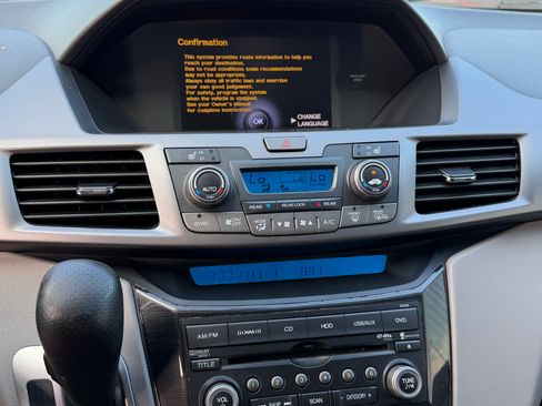Used 2012 Honda Odyssey Touring image 11