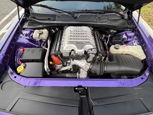 Used 2016 Dodge Challenger SRT Hellcat image 8