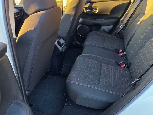 Used 2024 Honda HR-V LX image 11