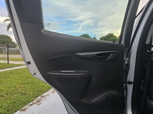 Used 2020 Chevrolet Spark LT FWD image 10