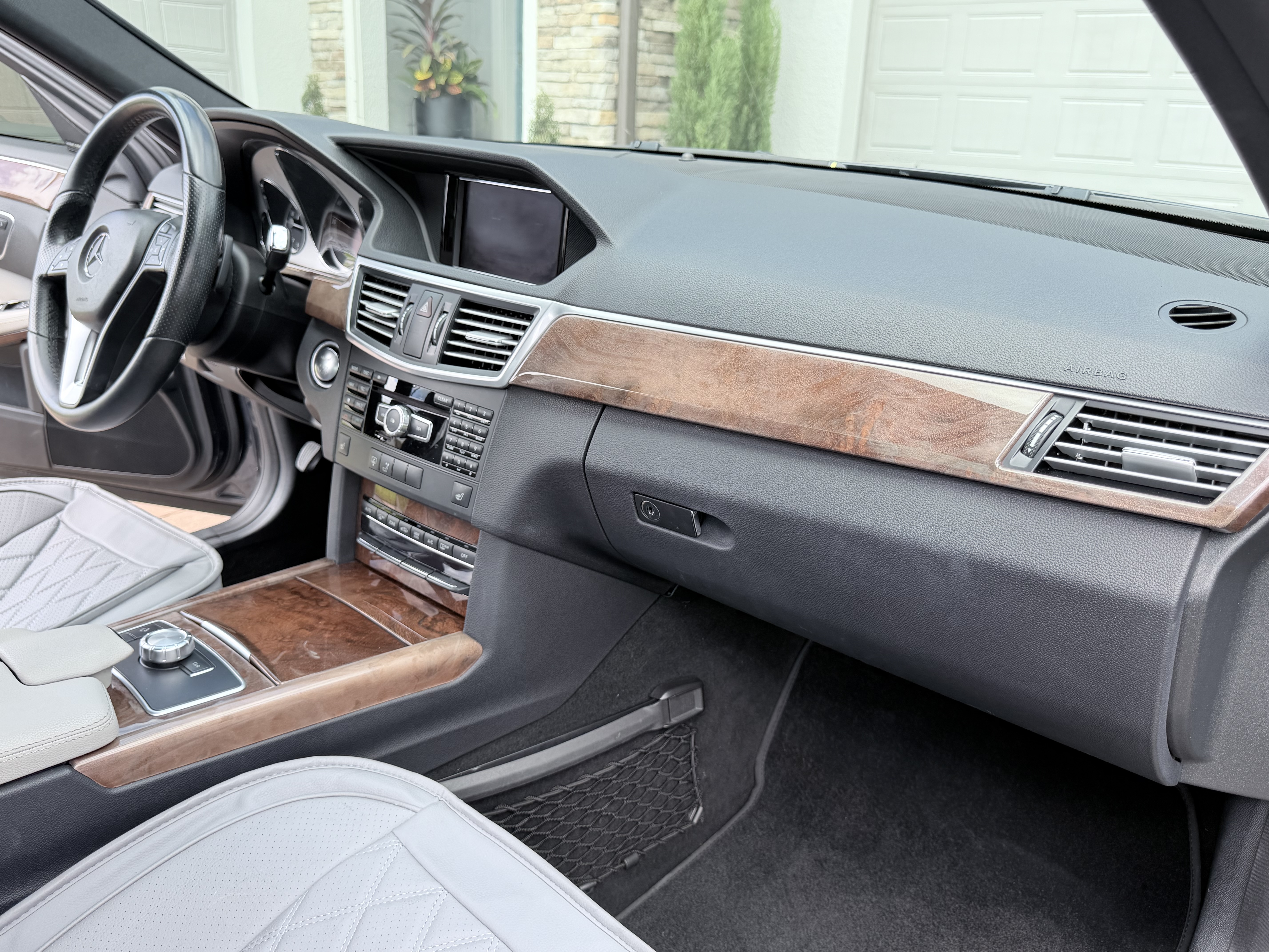 Used 2013 Mercedes-Benz E 350 Sedan image 11