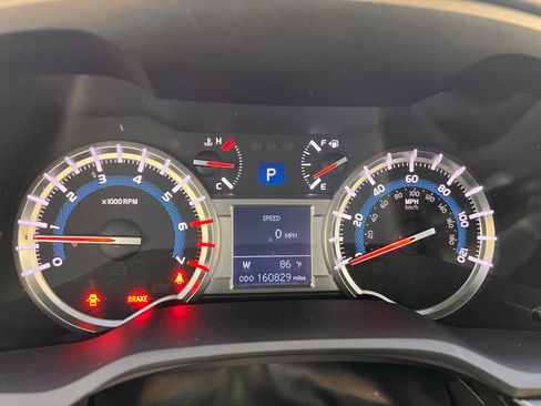 Used 2016 Toyota 4Runner SR5 Premium image 11