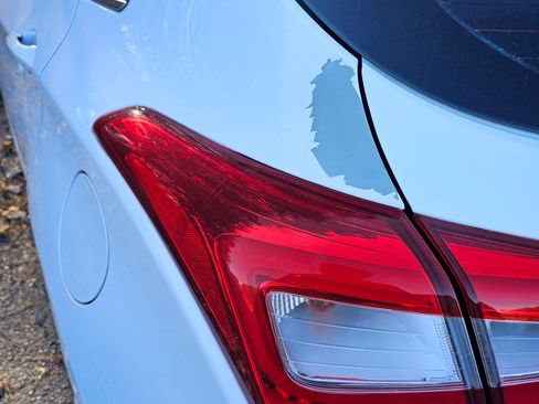 Used 2014 Hyundai Elantra GT w/ Option Group 03 image 2