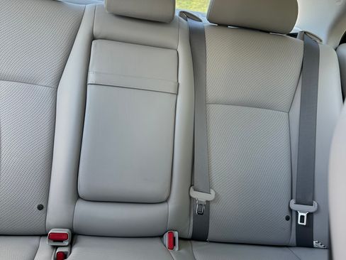 Used 2010 Lexus HS 250h image 18