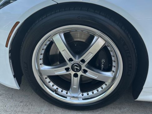 Used 2018 Lexus LC 500 Coupe w/ Touring Package RWD image 14