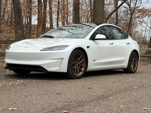 Used 2025 Tesla Model 3 Performance image 1