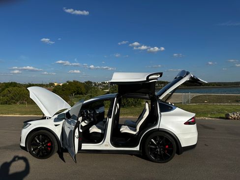 Used 2017 Tesla Model X P100D image 8