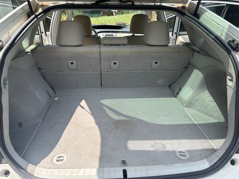 Used 2013 Toyota Prius Two FWD image 9
