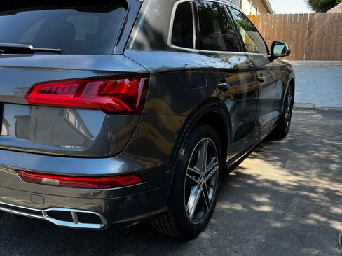 Used 2018 Audi SQ5 Premium Plus w/ S Sport Package image 8