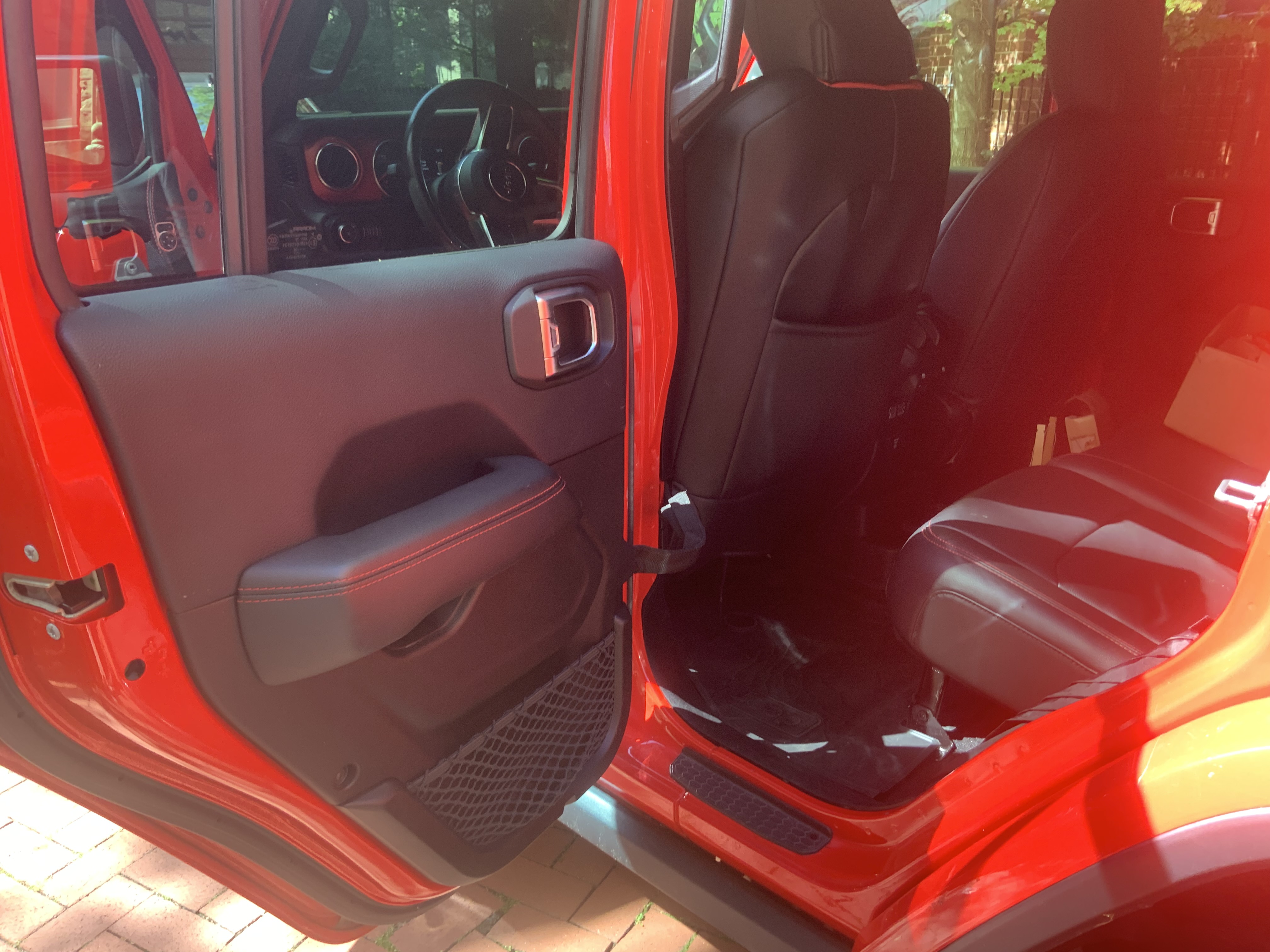 Used 2018 Jeep Wrangler Unlimited Rubicon AWD/4WD image 11