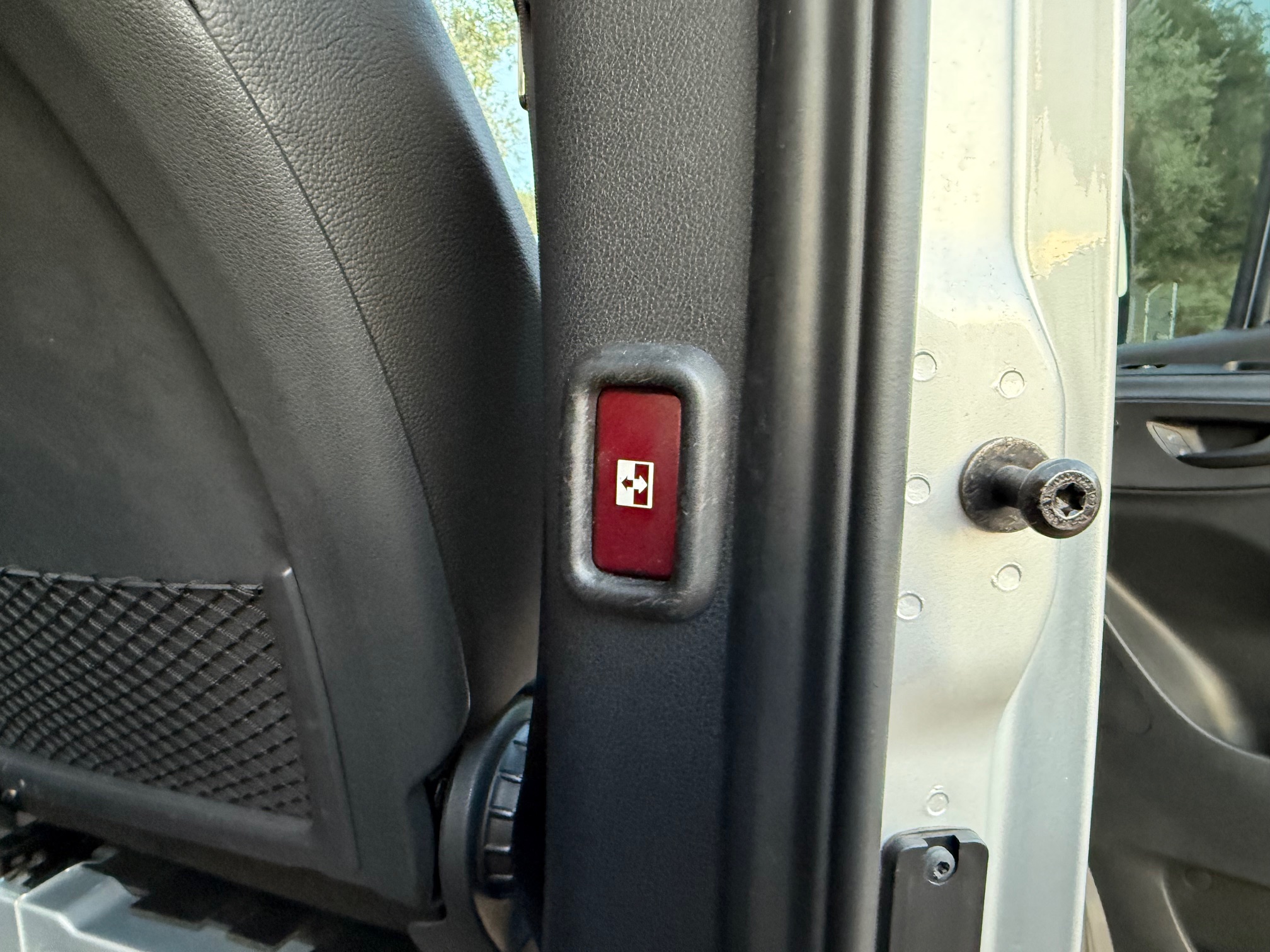 Used 2019 Mercedes-Benz Sprinter 2500 image 12