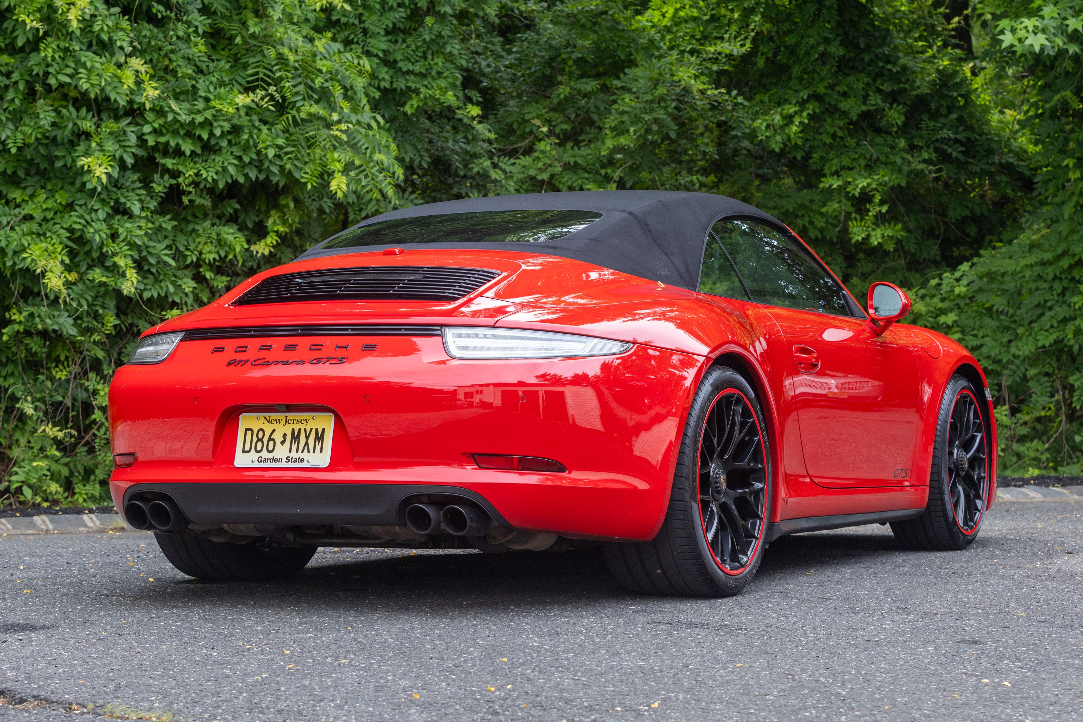 Used 2016 Porsche 911 Carrera GTS RWD image 12