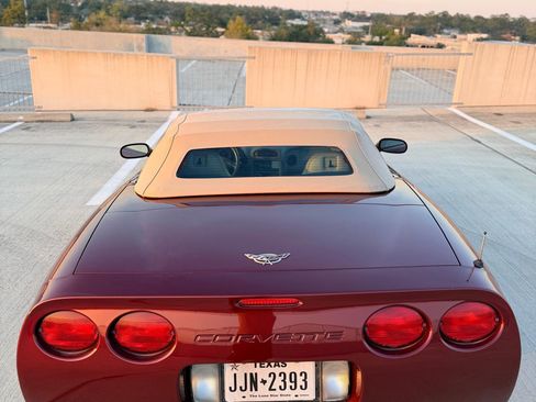 Used 2003 Chevrolet Corvette Convertible w/ Preferred Equipment Group1 RWD image 4