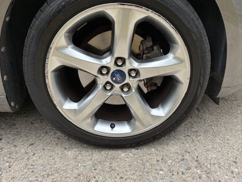 Used 2013 Ford Fusion SE FWD image 21