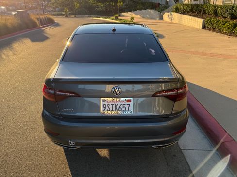 Used 2019 Volkswagen Jetta R-Line image 8