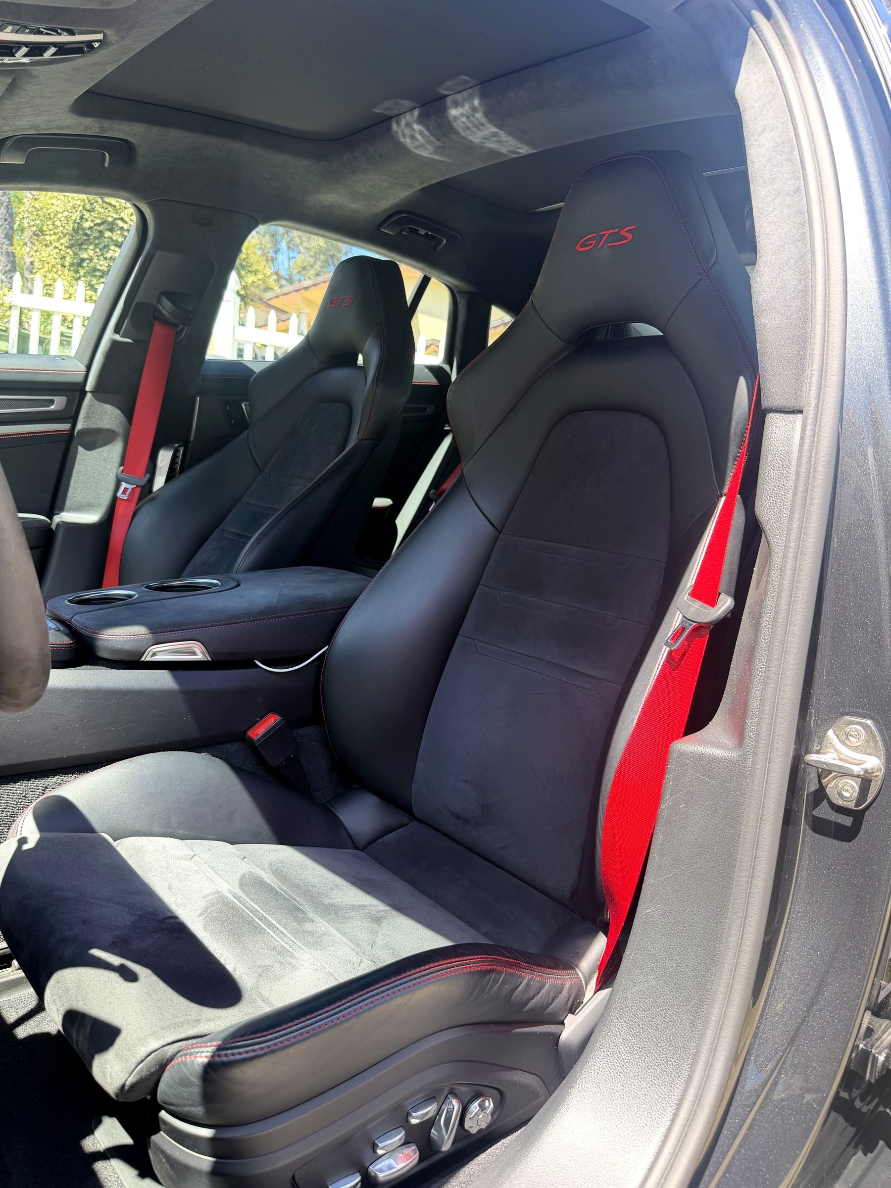 Used 2019 Porsche Panamera GTS AWD/4WD image 9