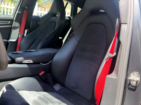 Used 2019 Porsche Panamera GTS AWD/4WD image 9