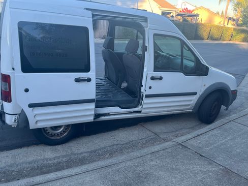 Used 2012 Ford Transit Connect XL FWD image 9