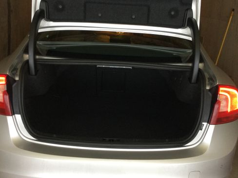 Used 2018 Volvo S60 T5 Inscription image 6