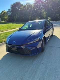 Used 2025 Toyota Camry LE FWD image 8