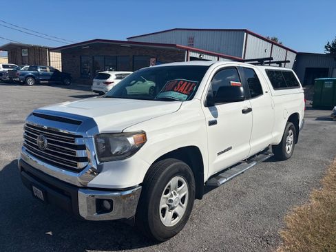 Used 2019 Toyota Tundra SR5 image 1