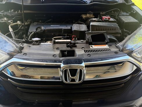 Used 2017 Honda CR-V LX image 11