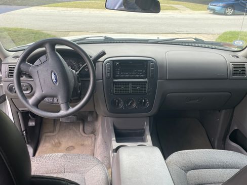 Used 2003 Ford Explorer Sport XLS AWD/4WD image 8